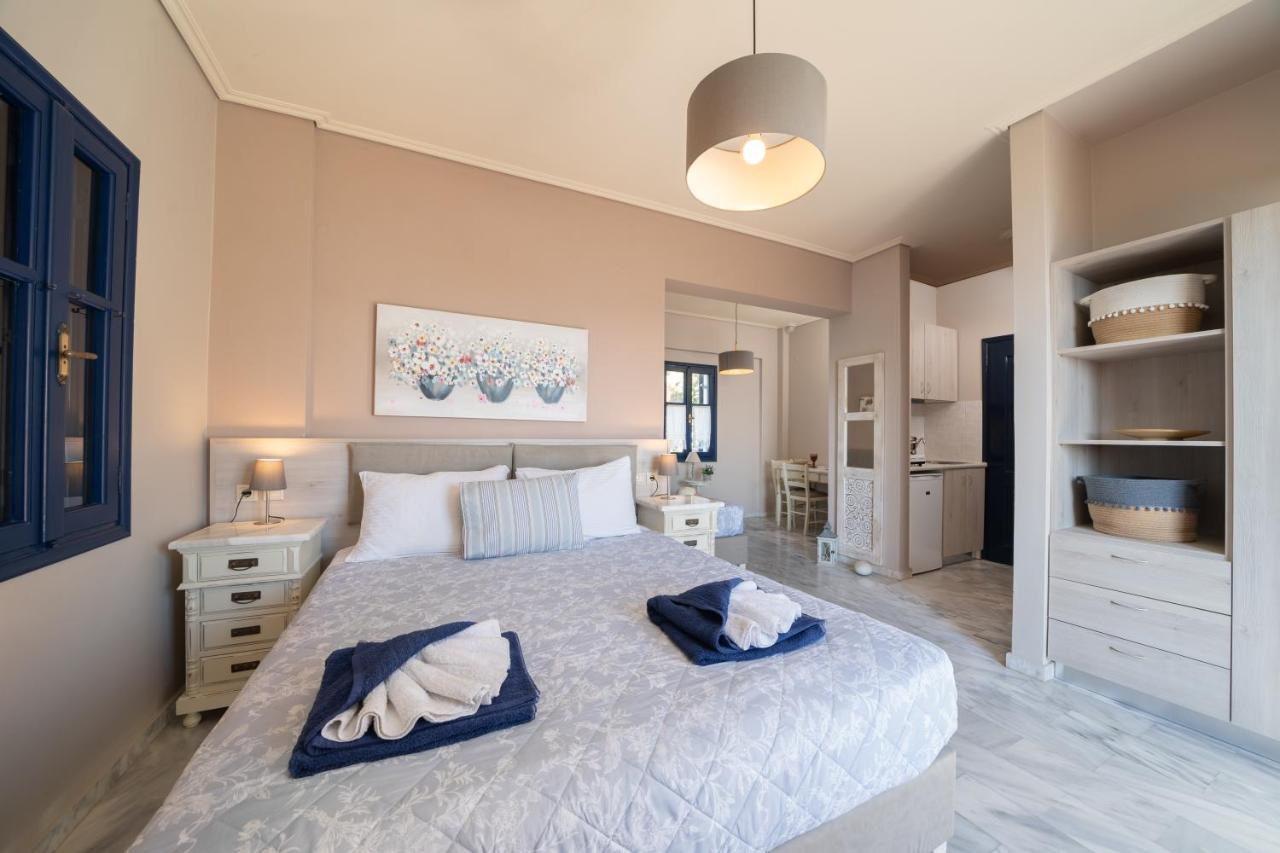 Aloe Studios, Waterfront Apartment