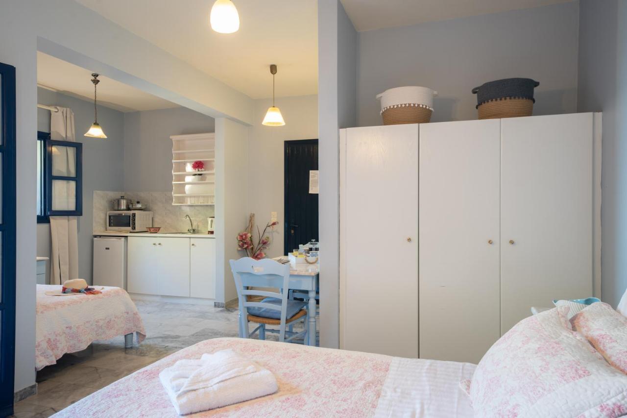 Aloe Studios, Waterfront Apartment Karavados