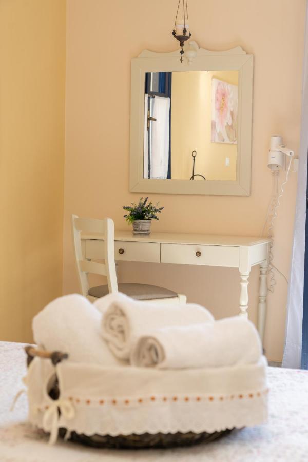 Aloe Studios, Waterfront Apartment *