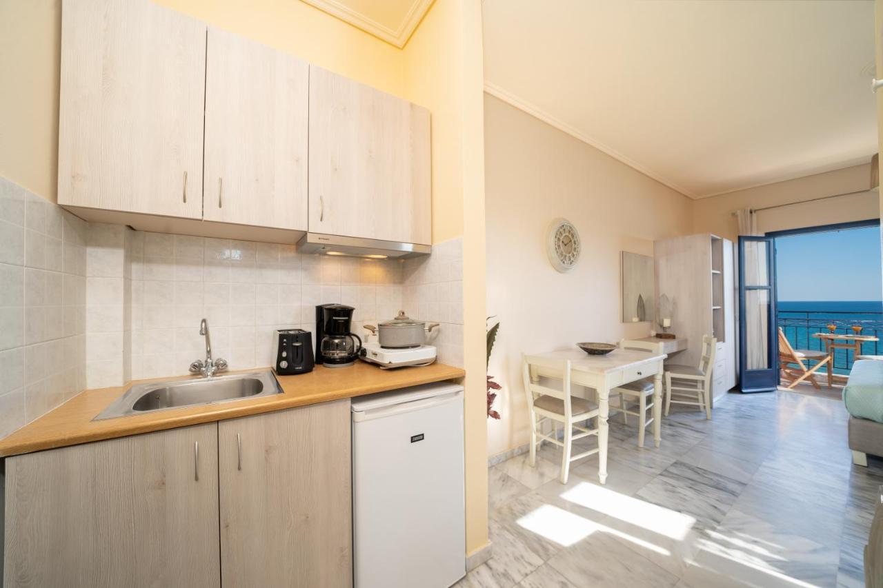 Aloe Studios, Waterfront Apartment Karavados