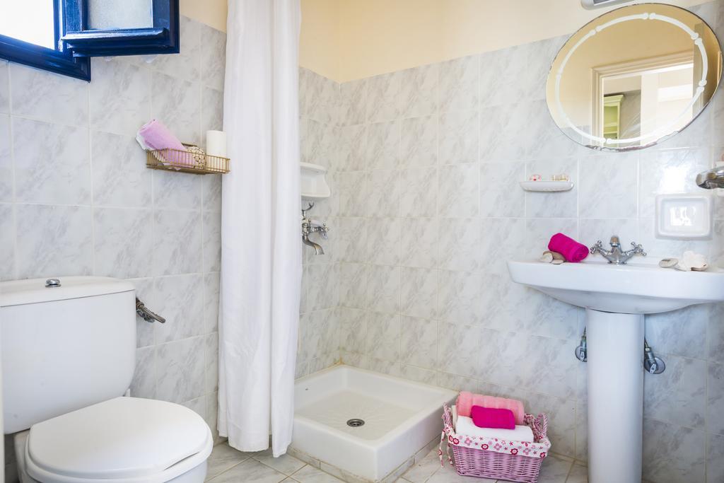 Aloe Studios, Waterfront Apartment