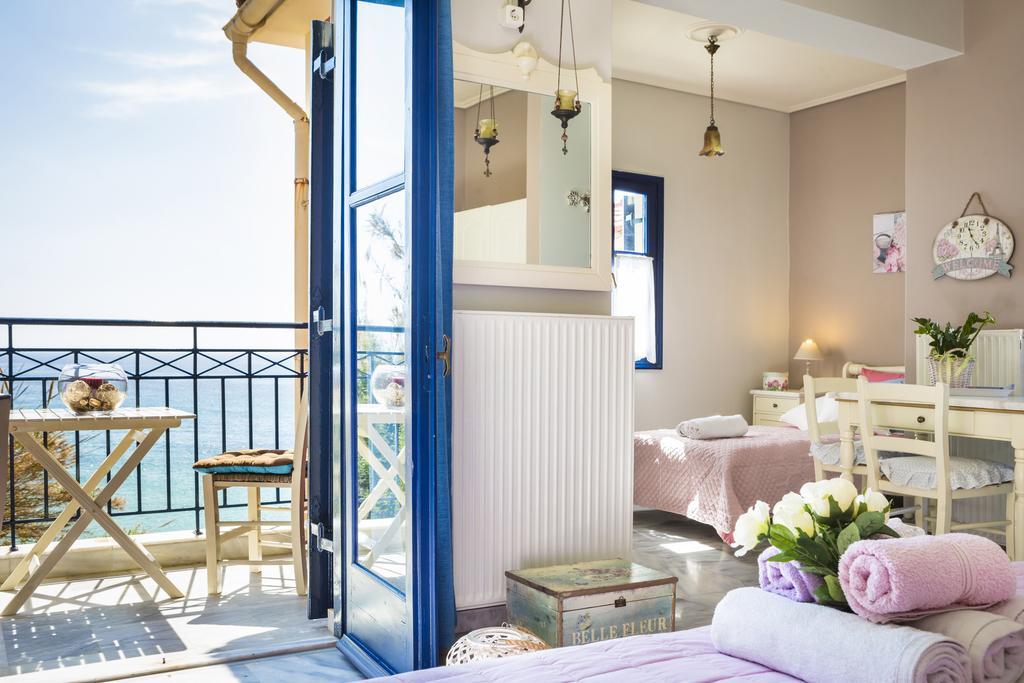 Aloe Studios, Waterfront Apartment Karavados
