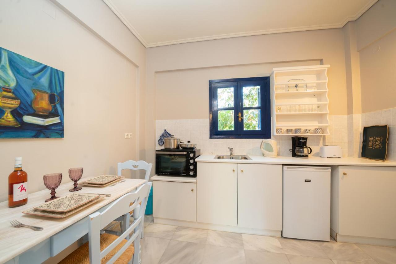 Aloe Studios, Waterfront * Καραβάδος